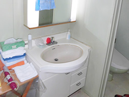 キッチン、リビング、浴室、洗面、珪藻土、内装、フロア、建具、塗装ほか 施工前風景