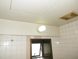 キッチン、リビング、浴室、洗面、珪藻土、内装、フロア、建具、塗装ほか 施工前風景