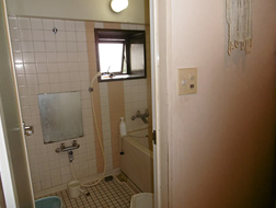 キッチン、リビング、浴室、洗面、珪藻土、内装、フロア、建具、塗装ほか 施工前風景